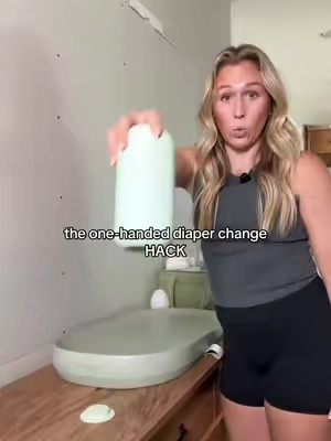 The one handed baby wipe dispenser of my dreams #babywipes #babymusthaves #diaperbag #newmomlife 