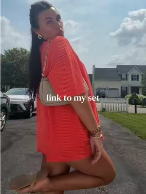 i’m wearing a size medium with the shorts rolled! 🥰 #OOTD #matchingset #loungeset 