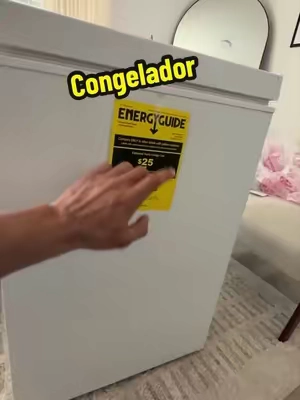 Este congelador está perfecto para tener reservas de comida congelada o para el que no tiene mucho espacio en su congelador #congelador #freezer 