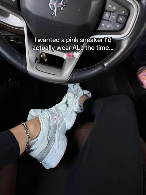 this colorway is EVERYTHING 🎀 @Fly Kicks #newbalance #sneakers #sneakerhead #chunkysneakers #9060 