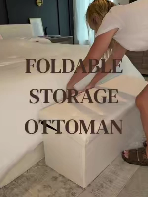 I love when something looks great, but it’s practical too 🙌🏻🙌🏻 #storageottoman #foldingstorageottoman #storagehacks #livingroomstorage #ottoman 