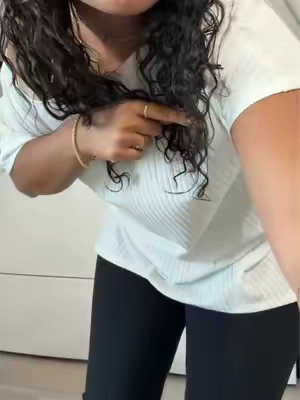 Love a shirt that has so much potential and so many different ways to use it! 😍 #multiuse #longshirts #coverups 