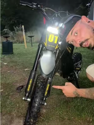 Out of any electric bike I’ve had so far this one is my number one favorite 💯 #edirtbike #electricdirtbike #heybikevillain #dirtbike #tiktokshopcreatorpicks 