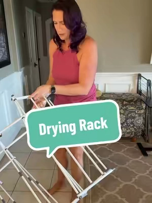 This drying rack surprised her @L I V O #dryingrack 