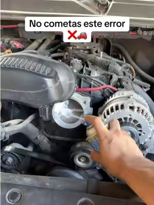 Ten mucho cuidado el limpiar el cuerpo de aceleración #cuerpodeaceleracion #throttlebody #mechanicsoftiktok #diymechanic #obd2 