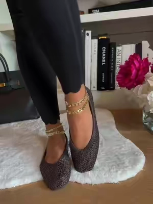 Cushionaire ballet flats + fall outfits 🤎🍂 #Cushionaire #BalletFlats #FallShoes #WomensFlats #FallStyle 
