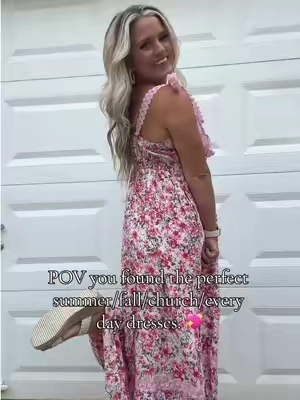 Two of the prettiest dresses!!!! Ugh I’m such a sucker for gorgeous dresses. #dress #fall #falldress #fallfashion #pretty 