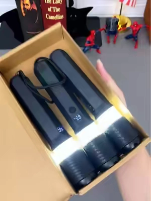 ⚡esencial de emergencia👇 no lo pierdas👇👇 #TiktokMadeMeBuyit #Flashlight #LaserFlashlight #EmergencyKit #SafetyGear #TikTokshopbacktoschool