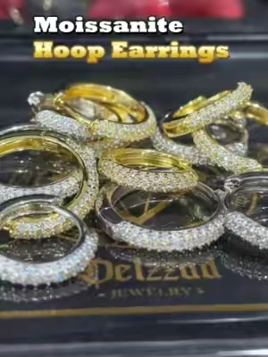 S925 Moissanite Huggie Earrings.#delzzad #moissanitejewelry #TikTokshopbacktoschool #moissanite #2026trend #viraltiktok #nontarnish #unisexjewelry #sparkleandshine #hoopearrings #huggie