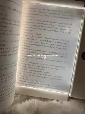 the coziest little book light for reading in bed without lighting up the whole room 📖 #BookTok #booklight #light #booklover 