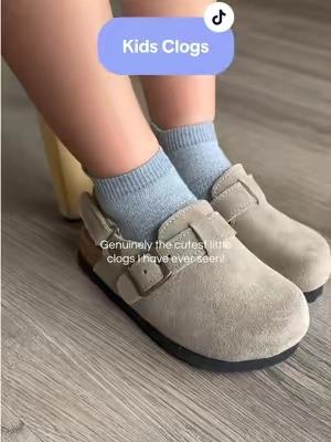 The cutest little clogs for everyday adventures 🤎 Comfy, lightweight, and easy for little feet to slip on and go! @Project Cloud #ProjectCloud #KidsClogs #KidsShoes #ToddlerShoes #BackToSchoolShoes