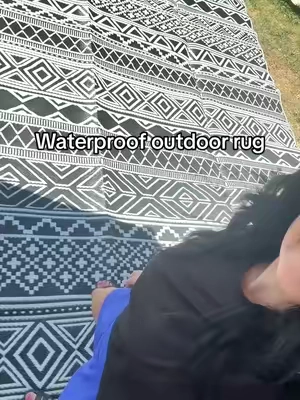 @GARVEE the perfect waterproof outdoor patio rug that comes in so many different design designs ☀️ #Outdoors #rug #patio #waterproof 
