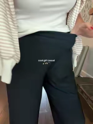 They really made feather feeling pants. It’s crazy. @CRZ YOGA #pants #casualoutfits #casualstyle 