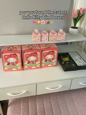 Can’t wait to open them all! 🤩 The perfect stocking stuffer gifts 🎁 😍 #hellokitty #blindboxes #hellokittyblindbox #hellokittyaccesories #giftideasforher 