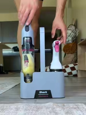Such a must have for pet owners and parents! 🙌🏼 #shark #stainforce 