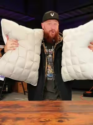 The ploof pillow comes in a 2 pack?!? #mellowsleep #ploofpillow #ergonomicpillow 