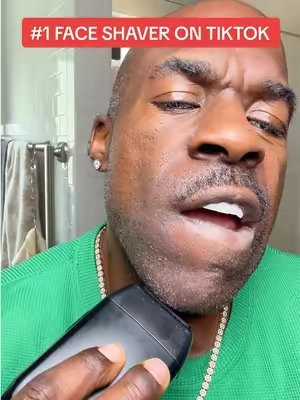 Best face shaver on  TikTok  #face #shave #shaver #tiktokshop 