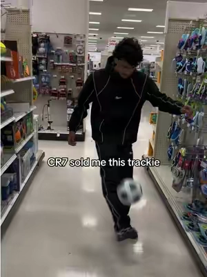 #tracksuit #cr7 #ronaldo #fashion #fyp 