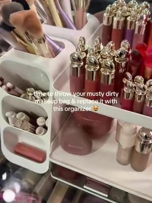 so much storage & so affordable 😻😻😻 #counterorganizer #makeupstorage #affordablestorage #bathroomcounterorganizer #beautystorage 