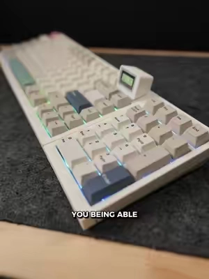 I've never seen a keybaord that can have the numpad switch to the other side. The Epomaker RT98 is a retro- modern styled mechanical keyboard that gives you the luxury of modularity while still being a great 98% keyboard.  #epomaker #mechanicalkeyboard #creamykeyboards #keebs #keyboards 