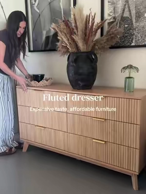 Fluted dresser with the prettiest modern look 🤎 #FlutedDresser #BedroomFurniture #BedroomDecor #DresserIdeas #HomeDecor