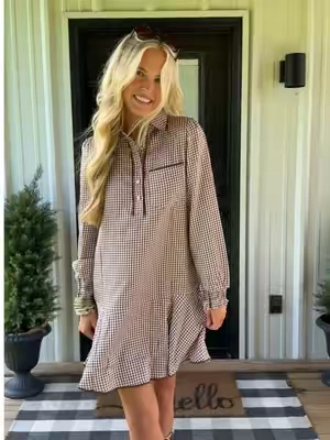 The prettiest dress for fall🤎🍂 Love this gingham print and scalloped edges on this one! The best quality too #tiktokshopcreatorpicks #TikTokshopbacktoschool #falldress #ginghamdress #summertofalloutfits 