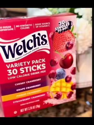 #stgaugustchallenge Upgrading my Welch’s Cherry Cranberry packet with sparkling lime water for the ultimate fizzy mocktail. 🍒💥 The tart cranberry and zesty lime combo is unmatched. If you LOVE a good limeade you must make this! @Singles To Go #TTSPathways #summerdrinkideas #refreshingdrinks #TikTokCreatorSearchInsightsIncentive 