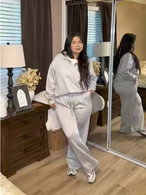 I love a good comfy cozy set ✨ #tiktokshop#twopieceset#sweatsuit#momtok#OOTD 