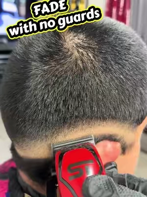 Watch the fade with no guards using the supreme Trimmer Darkstar 72 Clipper, This is what a clipper is suppose to do. #haircut #barber #barbershop #fyp #explor @Supreme Trimmer