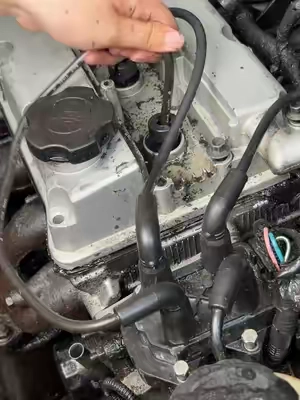 Car Spark Plug Wire Removal #tiktok#tiktokshop#Summervibes