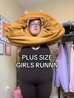 Our favorite plus size oversize sweatshirts are fully back in stock and come up to size 5X. If you're looking for a year-round sweatshirt or a sweatshirt to wear with leggings that will cover your butt. This is the sweatshirt you want! #TikTokshopbacktoschool #BackToSchool #PlusSize #PlusSizeClothing 