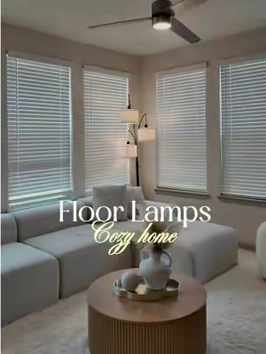 Lámpara de piso con 3 focos @Hoodink shop01 #lamparas #floorlamp #hoodink #livingroomdecor 