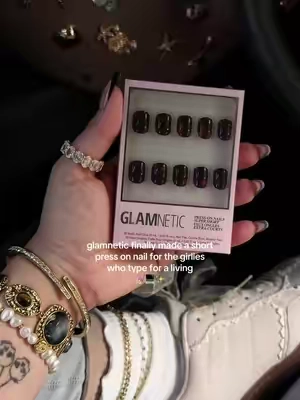@Glamnetic #TikTokshopbacktoschool #backtoschool #pressonnails #pressons #fallaesthetic 