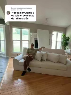 Respuesta a @Aniska cuenta Si te gustan los sofás modernos, cómodos y con ese look acogedor, este Cloud Loveseat de COLAMY está precioso 🤍 Tiene espuma de alta densidad, tela suave y transpirable, incluye 4 cojines y no necesita montaje. Disponible en diferentes tamaños y colores para elegir el que mejor combine con tu espacio. #SofaParaSala #DecoracionDelHogar #MueblesParaCasa #HogarBonito #TikTokShop