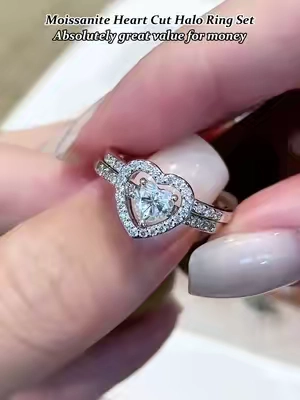 Moissanite Heart Cut Halo Ring Set 💍Absolutely great value for money💎✨#moissanitejewelry #TikTokshopbacktoschool #GRA #fyp #affordable #ring #giftguide #diamond #moissanitering #beautiful #delzzad #diamondtester #moissanite #viral #heart #heartring #2pcs #ringset 