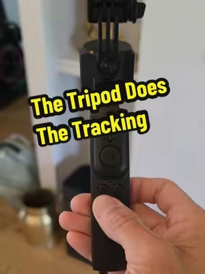 Replying to @blsworld5 The tripod does the tracking! #tripod #facetracking #contentcreatortools #ulanzi #tiktokshopcreatorpicks 