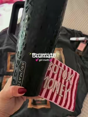 🏃🏻‍♀️JUST DROPPED,brb grabbing another🏃🏻‍♀️ Brumate listened when we said we don’t want germies on our straw 🙌🏻 @BrüMate #tumbler #tumblersoftiktok #brumate #waterbottle 