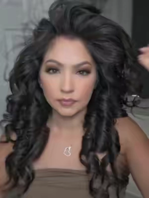 If your curls drop in an hour .. watch this... @Color Wow Hair  #hairtok #hair #hairproduct #hairtutorial #hairstyle 