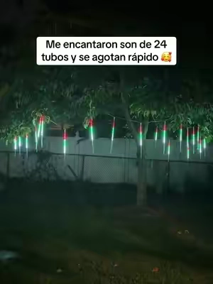 Estas luces auque ae mojen no les pasara nada estan bellas#navisad #luces#lucesnavideñas #multicolor