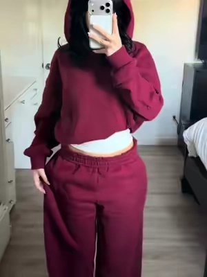#PrettyGarden #FallOutfits #Hoodie #Sweatpants #TiktokBackToSchool 