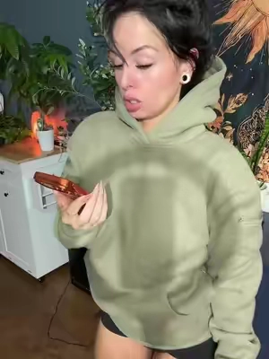 I can’t believe it 😱 #comforthoodie #hoodie #fashion #fashiontiktok 