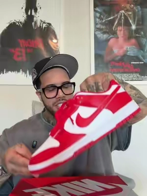 #nikedunks #nike #nikedunk #sneakerhead #falldealsforyou 
