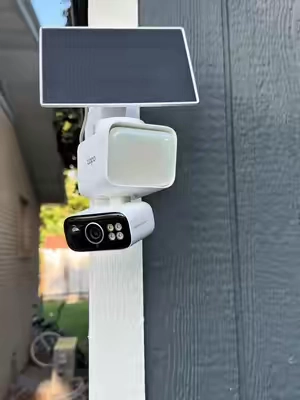 Protect more of your property without running power wires! ☀️📹 The TP-Link Tapo C615F Kit combines solar charging, crystal-clear 2K video, a bright 800-lumen dimmable floodlight, 360° AI tracking, color night vision, two-way audio & FREE person, pet and vehicle detection. Check your property right from the Tapo app and connect with Alexa or Google Assistant. 🏠🔒 #tapo #securitycamera #homesecurity #TikTokshopbacktoschool #tiktokshopcreatorpicks @tapo.us 