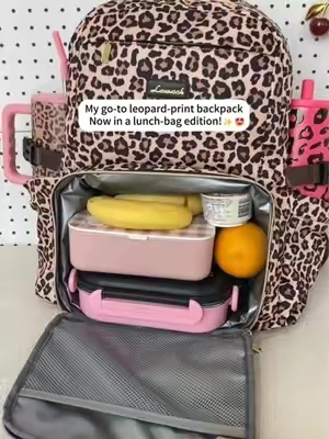 Leopard backpack sale – price just fell again! Hot lunch, cold drinks, fresh snacks – full day coverage. Stain-proof and lightweight – your go-to daily bag. 🐆#lovevook #backtoschool #TikTokshopbacktoschool #backpack #lunchbag 