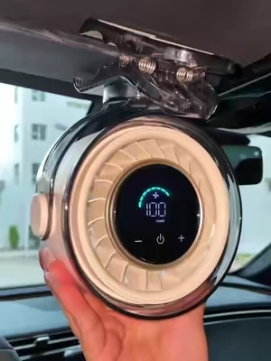 Si tu bebé va en el asiento trasero, sabes lo rápido que puede calentarse el auto. #coolhill #TikTokshopbacktoschool #ventilador #TikTokShopSummerSale #clipfan