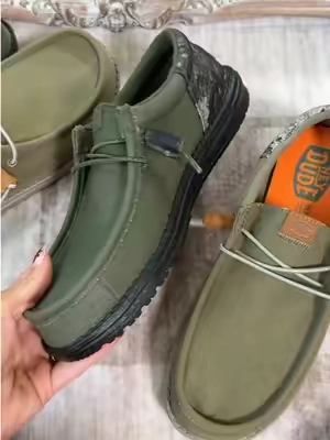 Camo season just got a whole lot more comfortable! These are MADE for the outdoorsy guys who still want an easy everyday shoe. #heydudeshoes #camostyle #mensshoes #mensstyle #falldealsforyou @HeyDude 