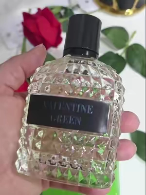 Huele rico sin gastar tanto #perfume #perfumetiktok #perfumetok #TikTokshopbacktoschool #women 