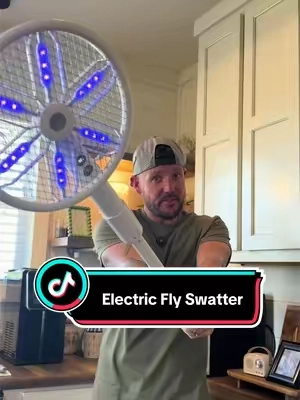 Zapping flies in the house has literally never been more fun 😂 #flytrap #flyswatter #electricflyswatter #TikTokshopbacktoschool #tiktokshopcreatorpicks 