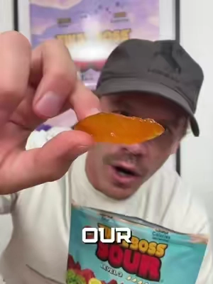These are just SOOO good… #sourcandy #finalbosssour #souricedteapeaches 