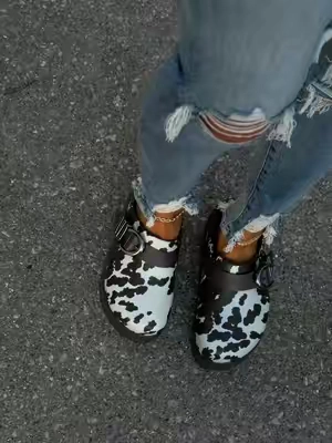 Giving western country vibes! So cute! True to size fit! @Crocs #crocs #TikTokshopbacktoschool 